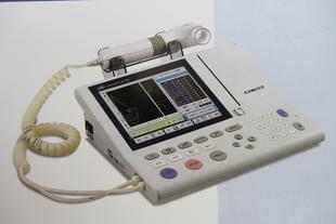 日本捷斯特HI-105便携式肺功能仪 