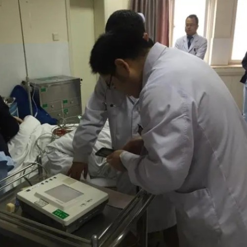 床旁心电图机 床旁心电图机