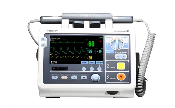 除颤监护仪3 12-03-2025.jpg 除颤监护仪3 12-03-2025.jpg